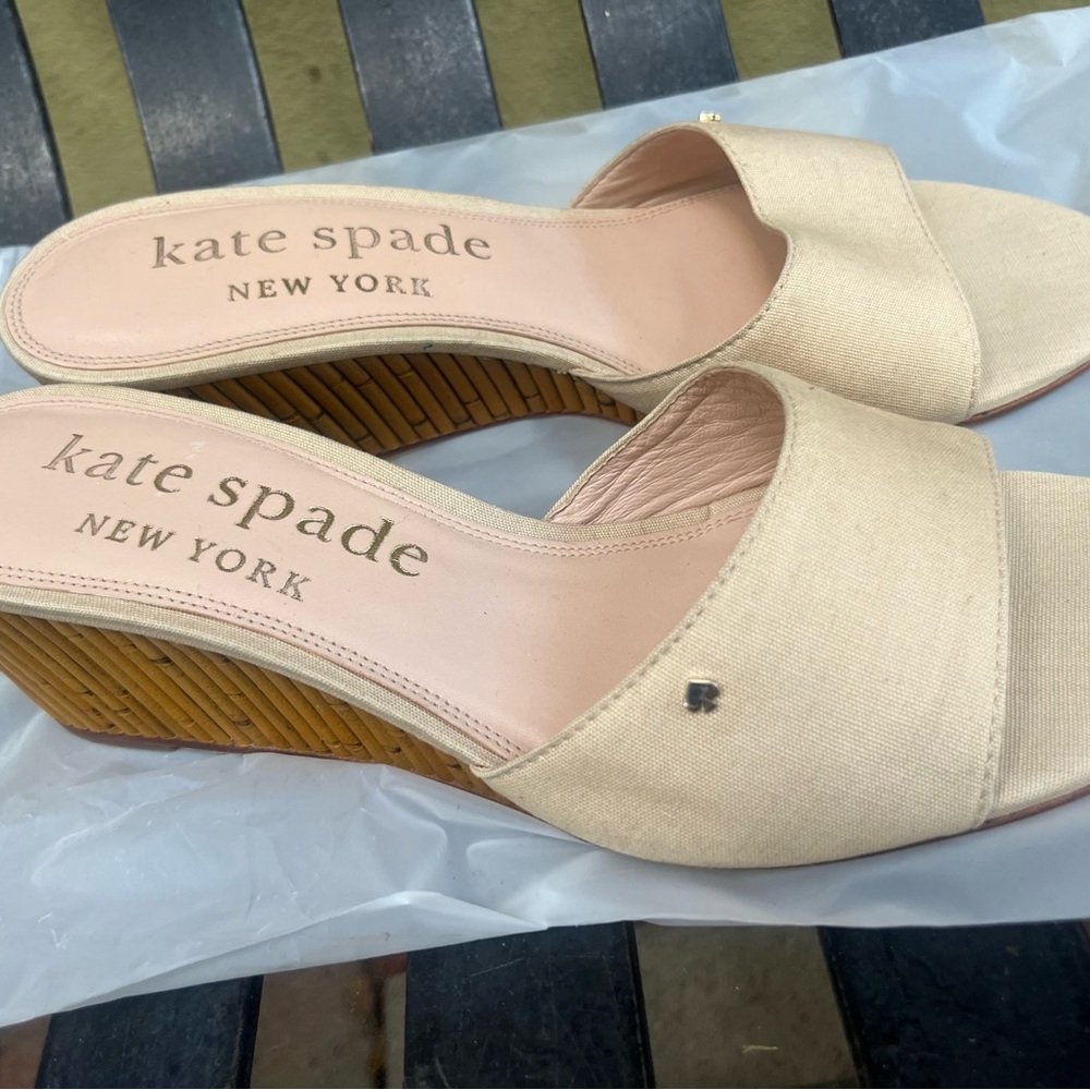 Kate Spade Meena Beige Wedge Sandals Size 8.5 Excellent